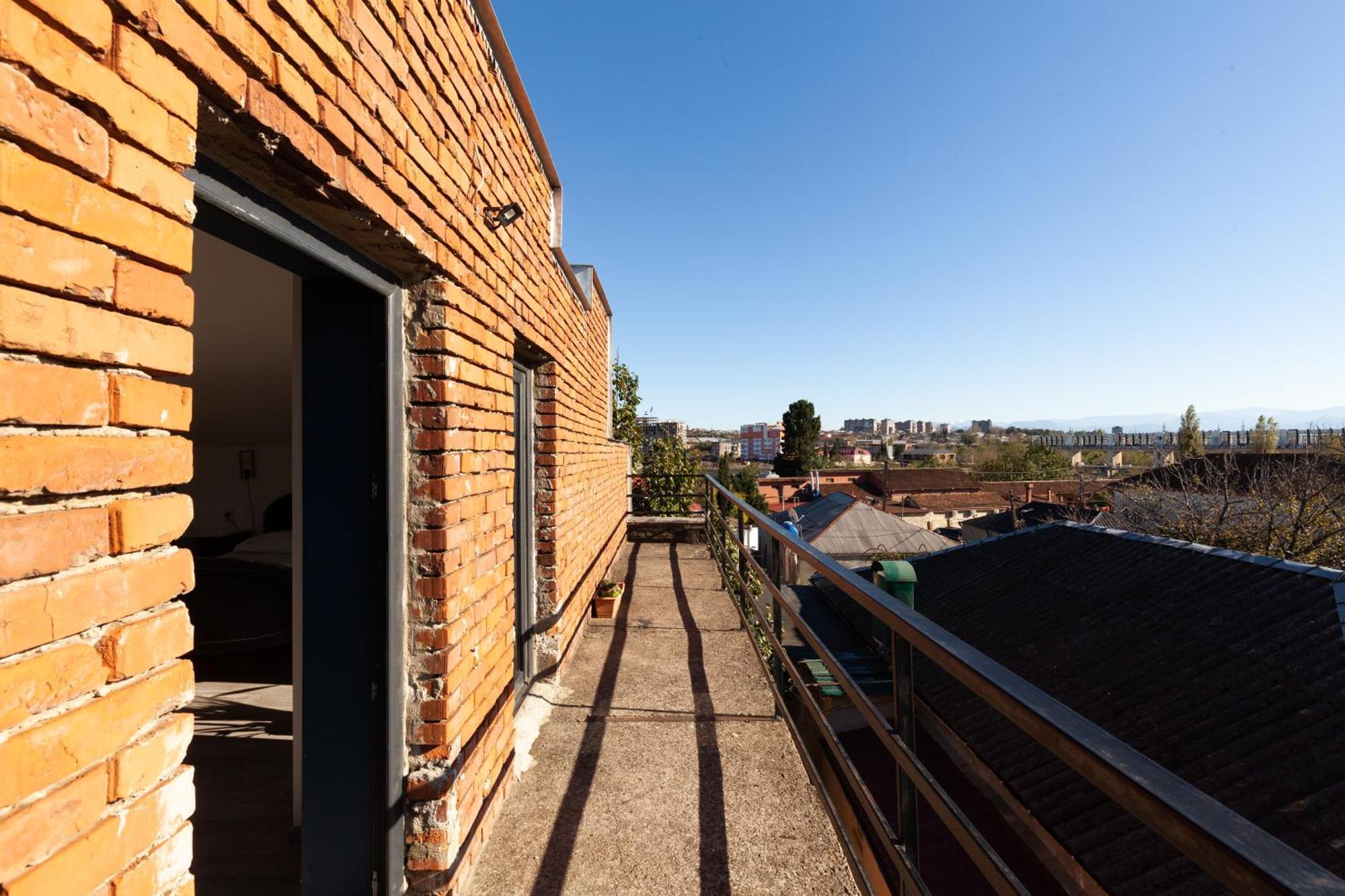 Stepin Garden Apartment Кутаиси Екстериор снимка