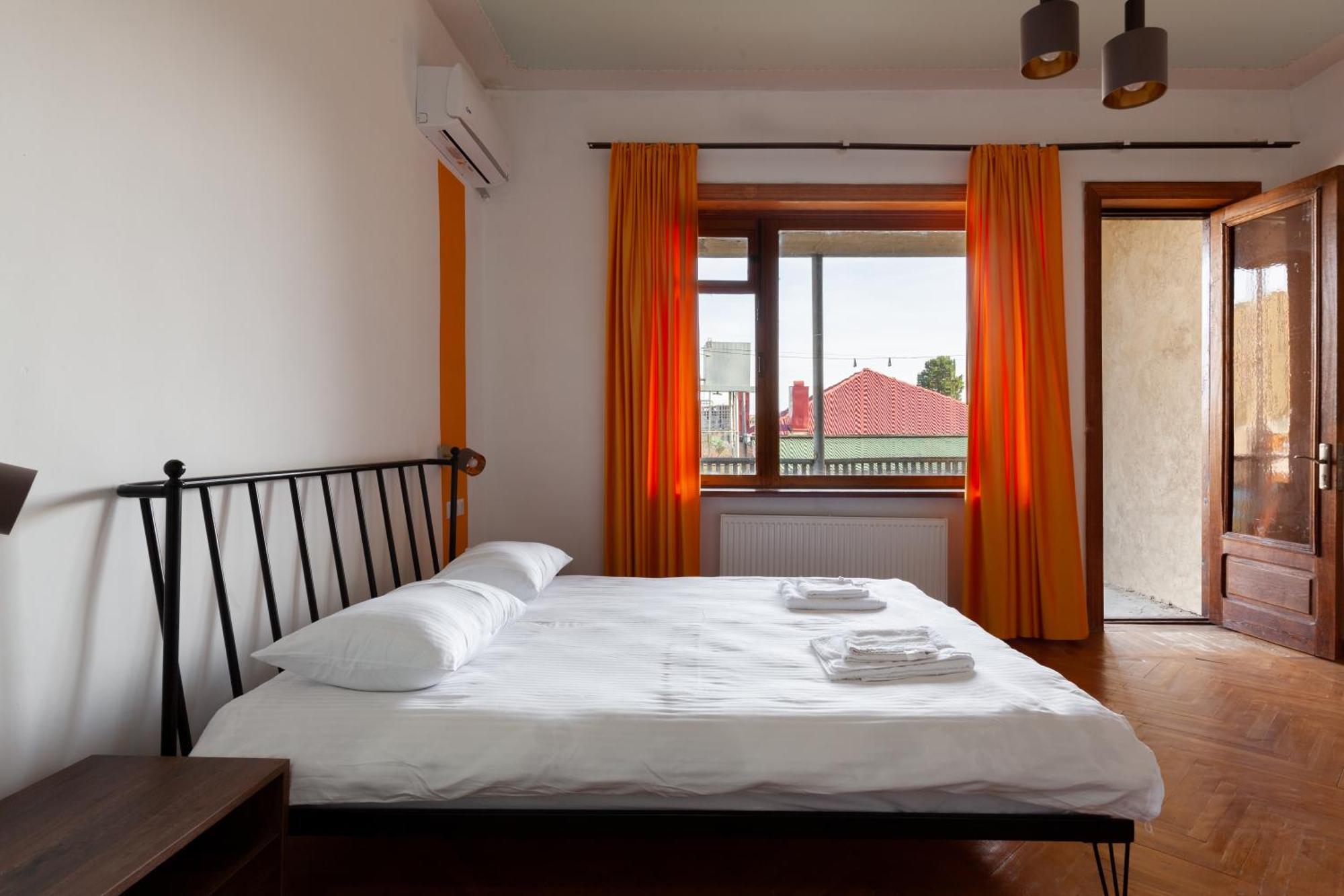 Stepin Garden Apartment Кутаиси Екстериор снимка