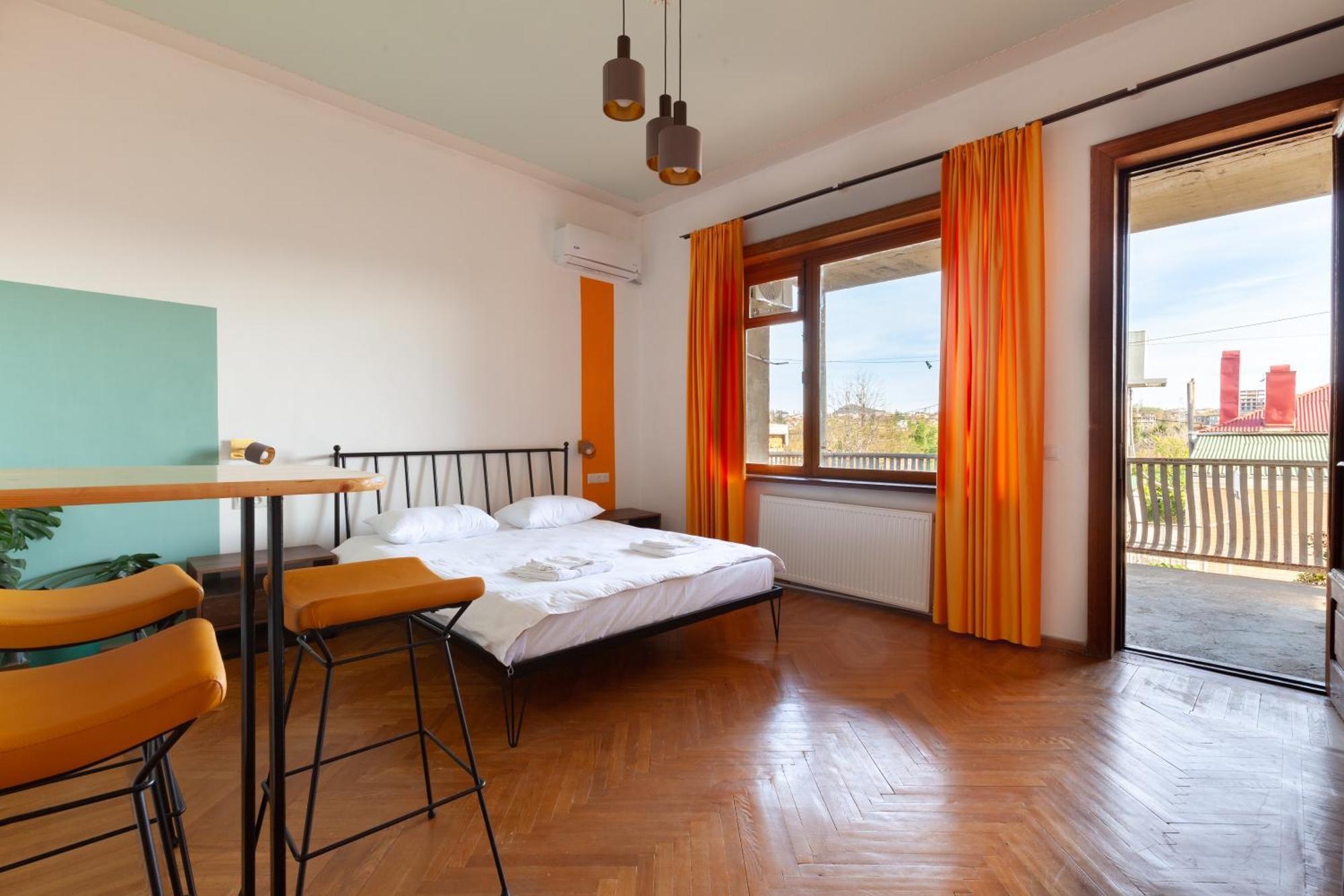 Stepin Garden Apartment Кутаиси Екстериор снимка